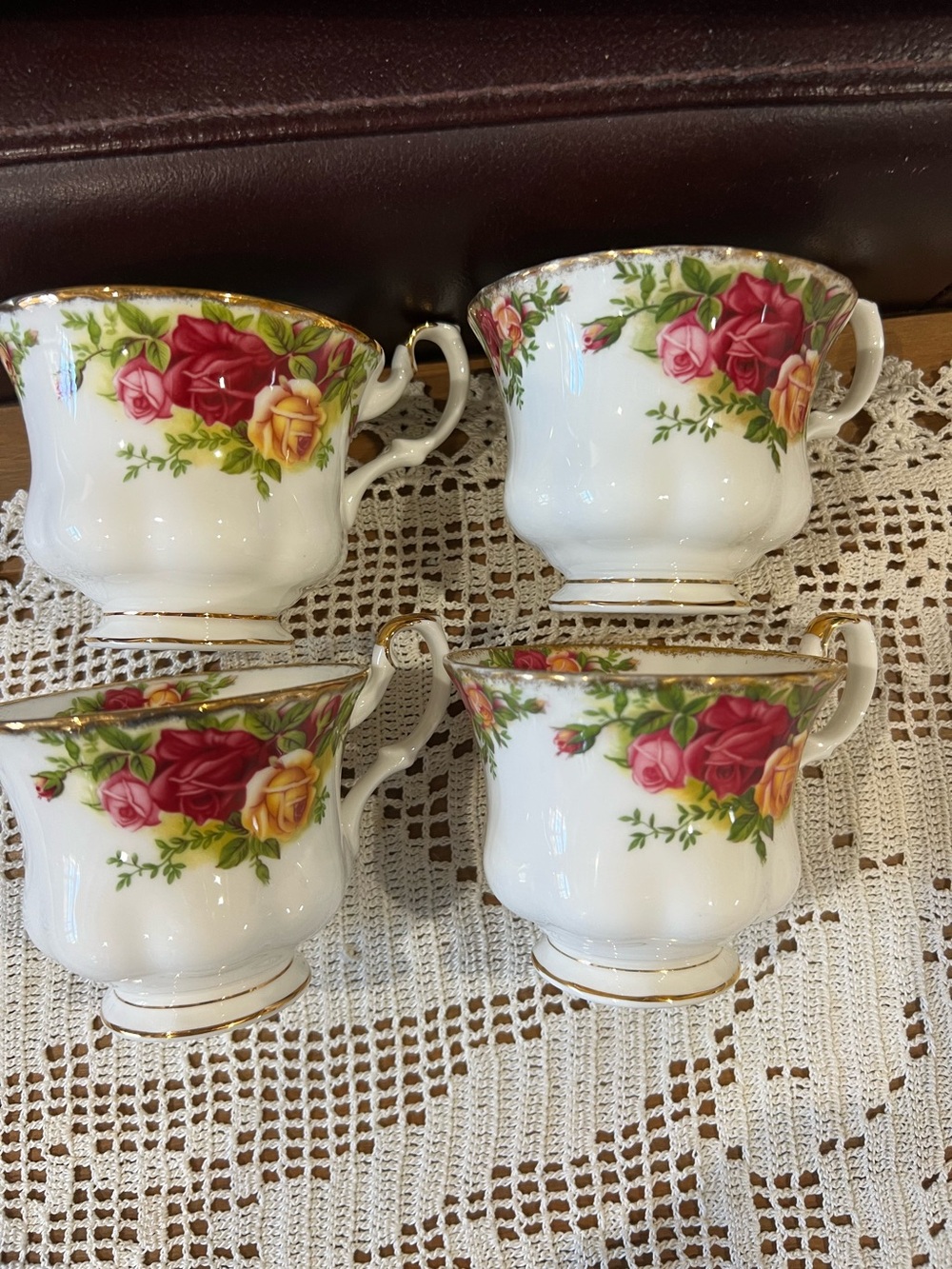 Royal Albert Old Country Roses teacups set of four. No saucers!